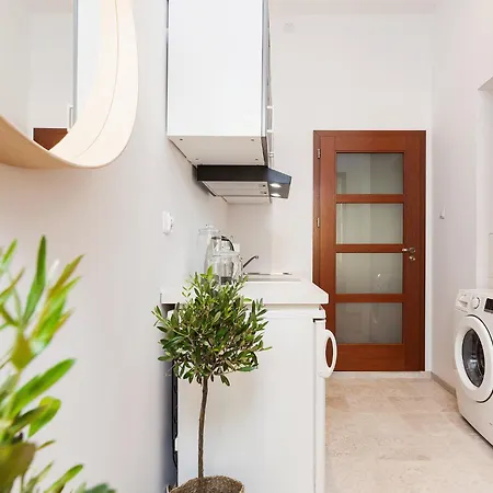 Main Square - Private Parking - Sw Krzyza 16 Cracovia