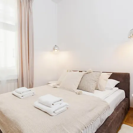 Main Square - Private Parking - Sw Krzyza 16 Appartement